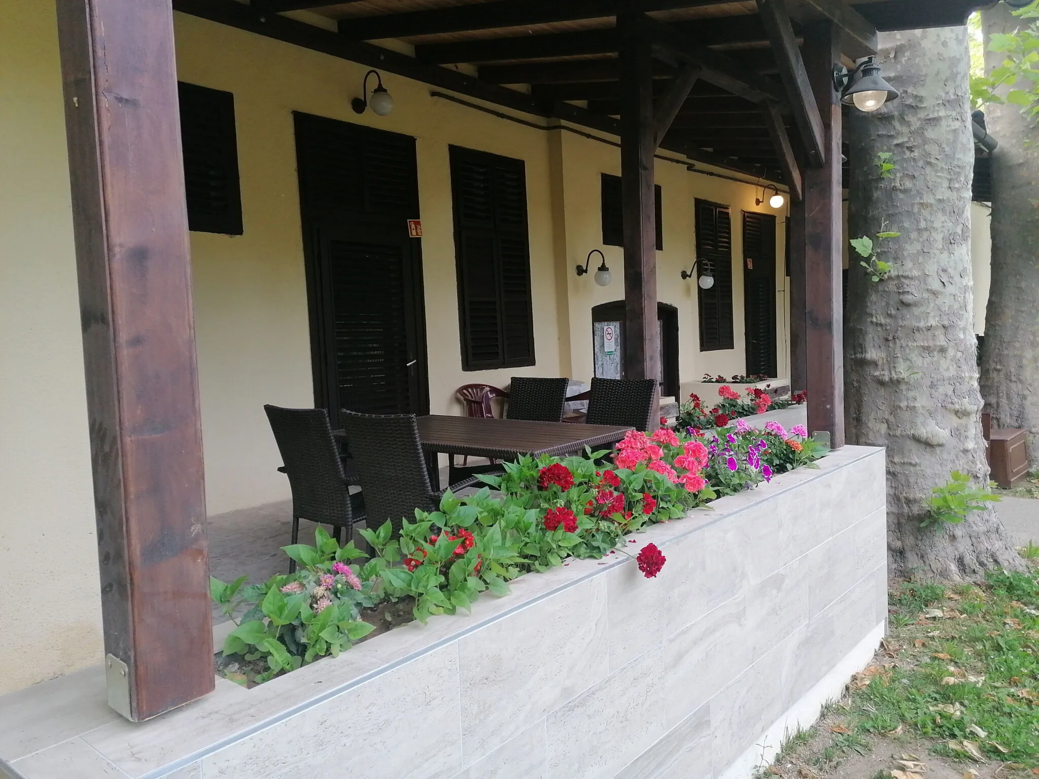 Aszfalt Panzió Balatonföldvár - foto 9