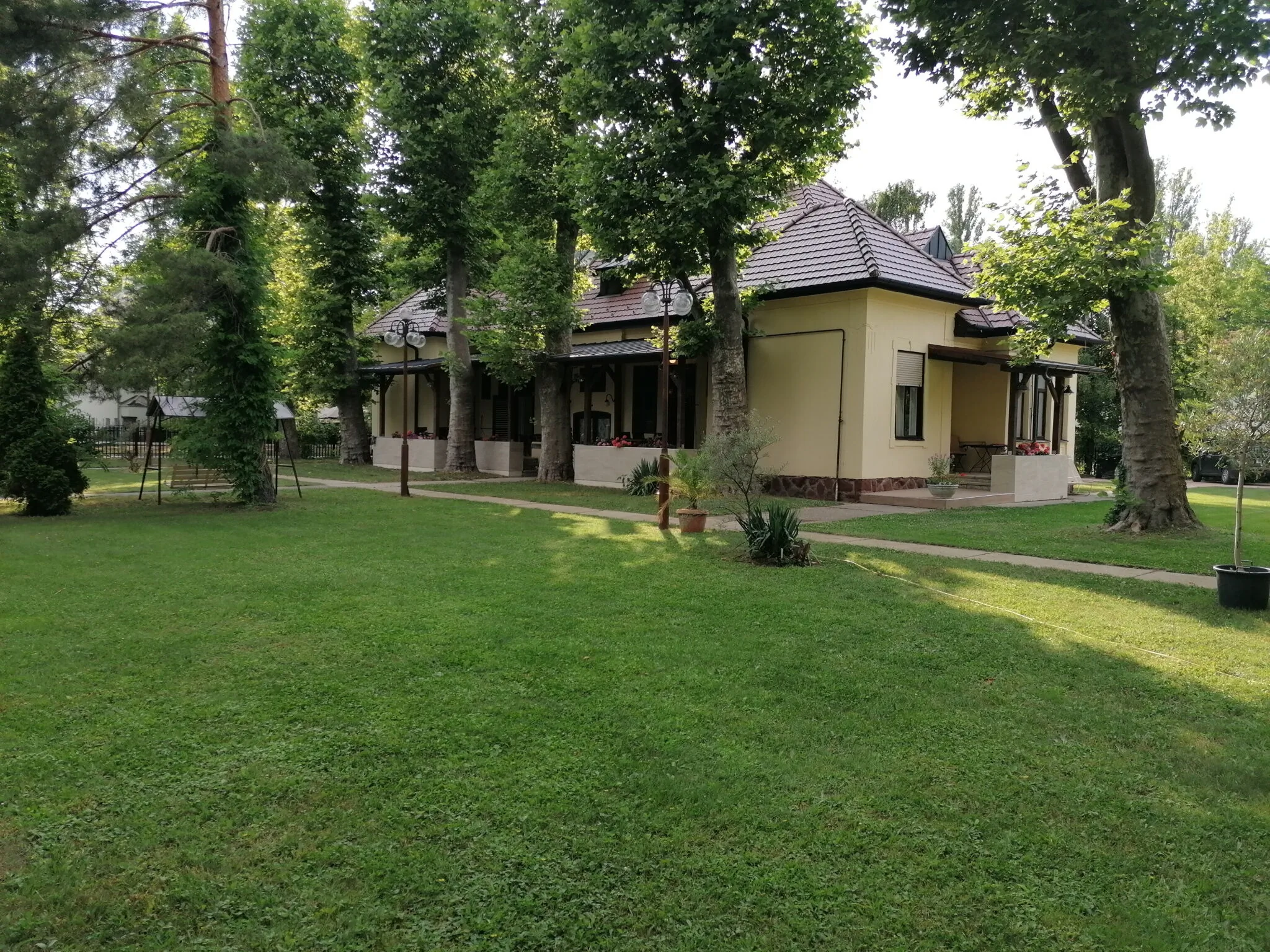 Aszfalt Panzió Balatonföldvár - foto 10