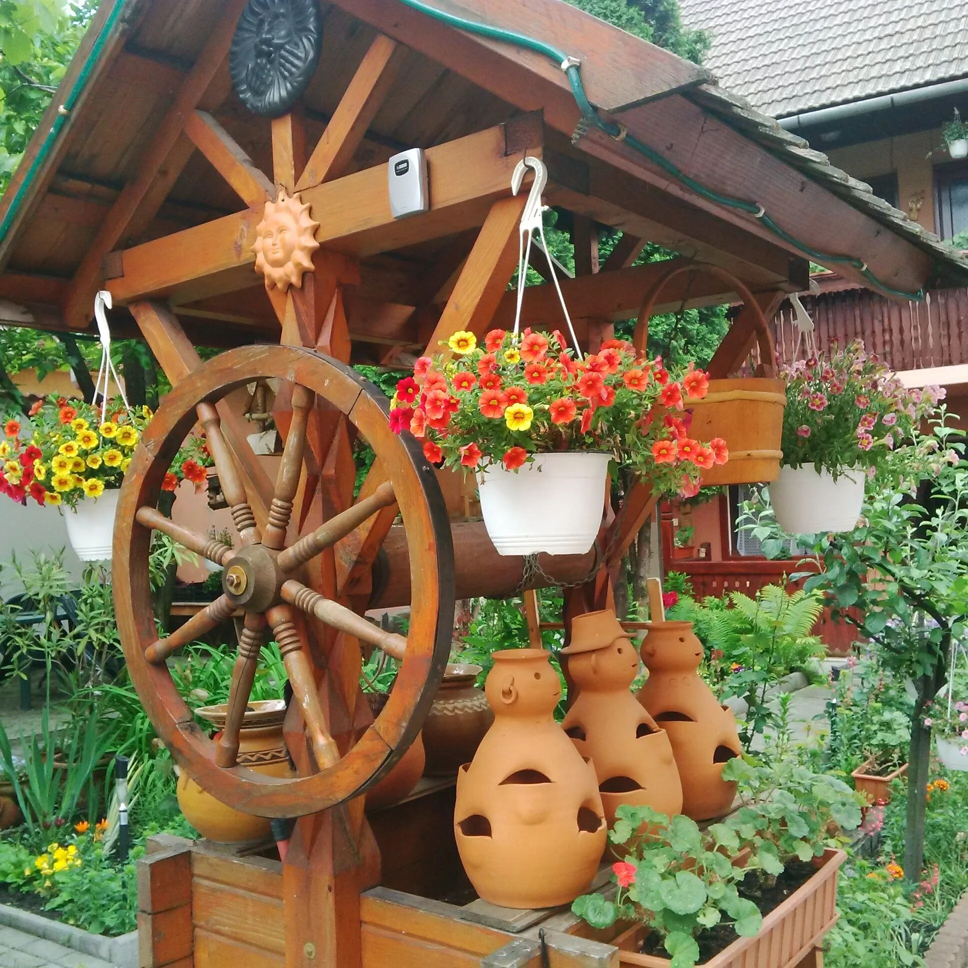 Pensiunea Sziklakert Corund – Corund, România