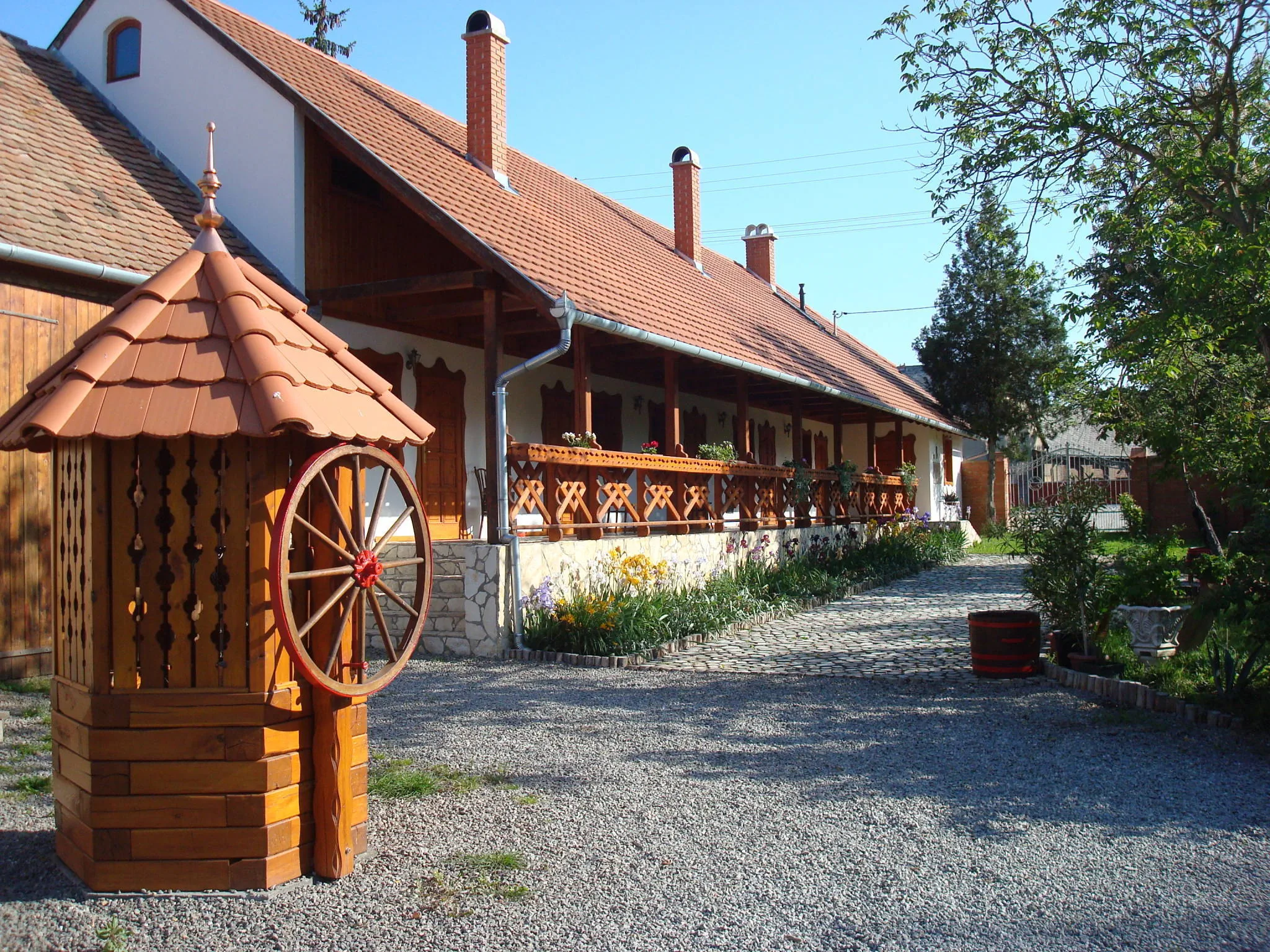 Ócsárdi Tópanzió Ócsárd – Ócsárd, Ungaria