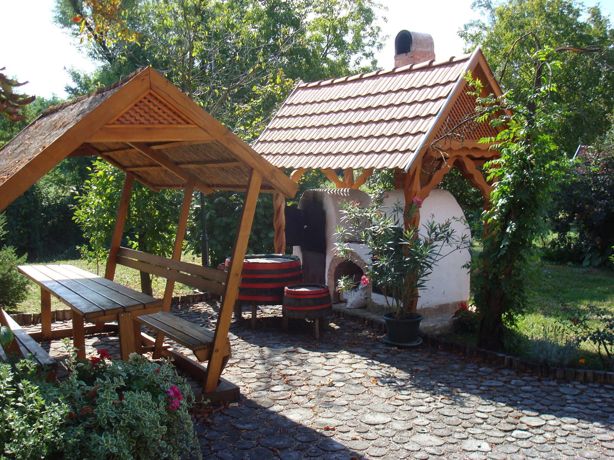 Ócsárdi Tópanzió Ócsárd – Ócsárd, Ungaria