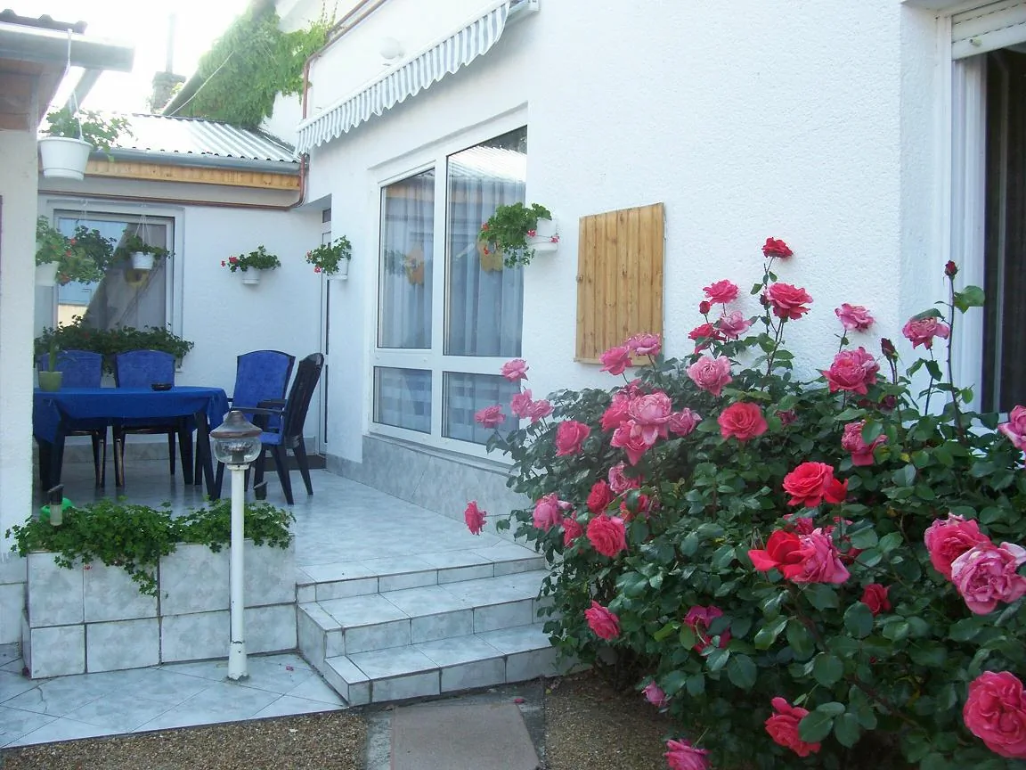 Kiti Apartman Balatonboglár - foto 2