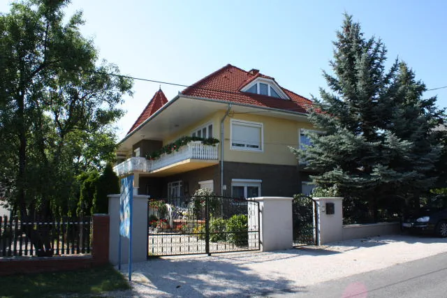 Sárga-Kék ház Vonyarcvashegy – Vonyarcvashegy, Węgry