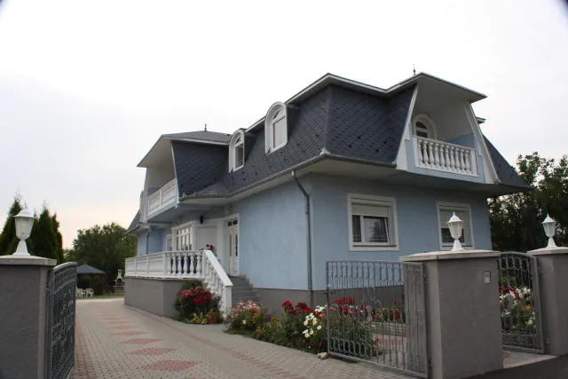 Sárga-Kék ház Vonyarcvashegy – Vonyarcvashegy, Węgry