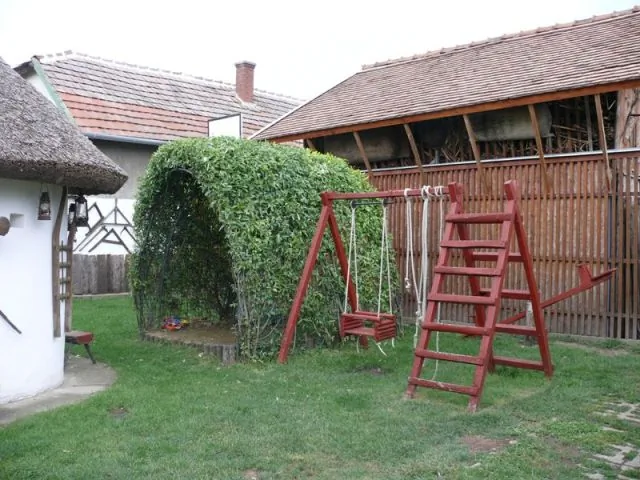 Geszti Vendégház Kunhegyes – Kunhegyes, Ungaria