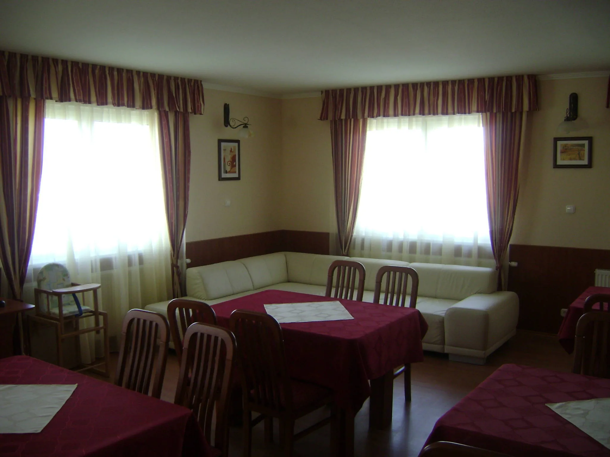 Major Hotel és Apartmanház Szécsény – Szécsény, Ungaria