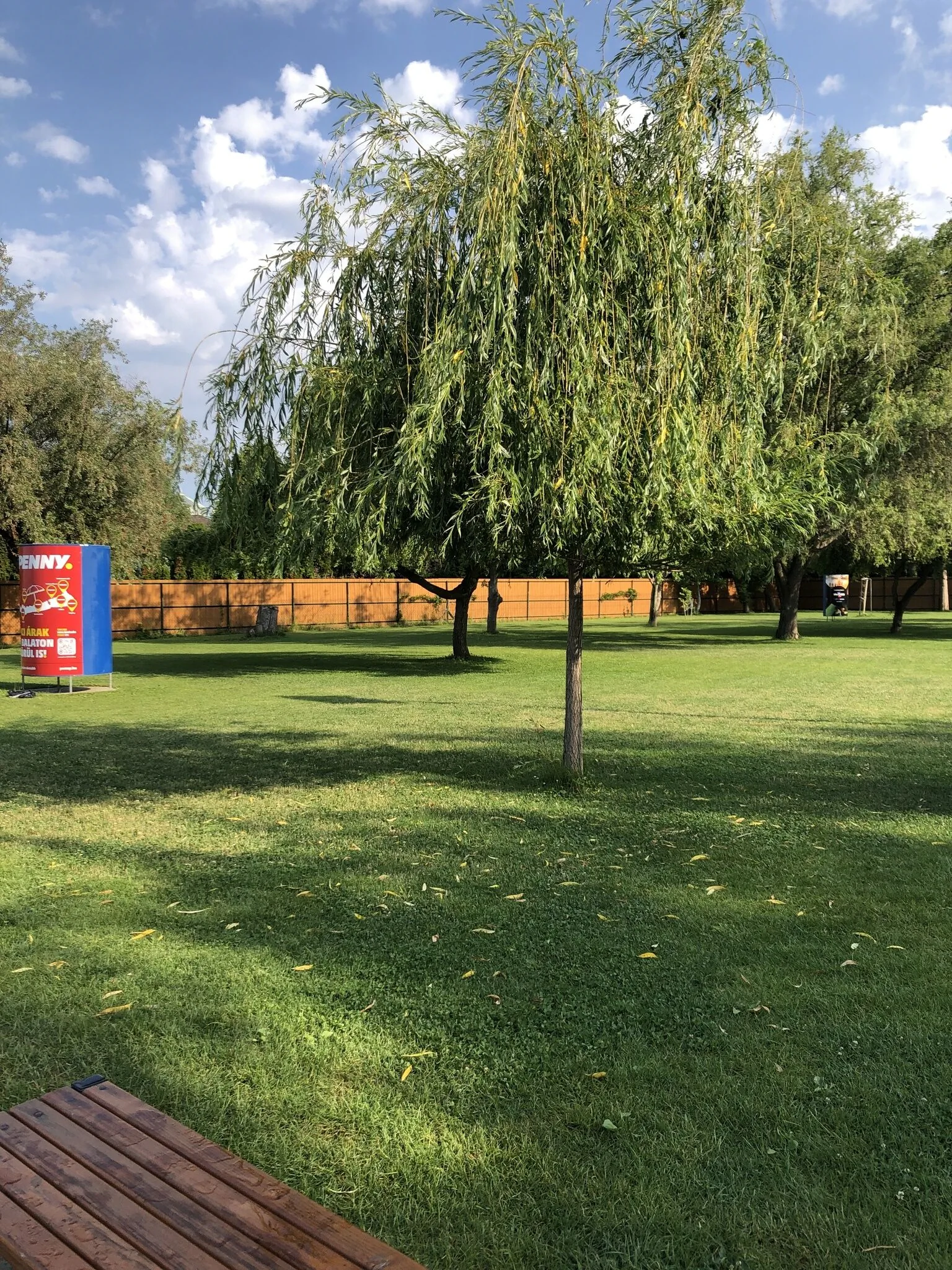 Family Vacation Guesthouse Balatonkenese – Balatonkenese, Ungaria
