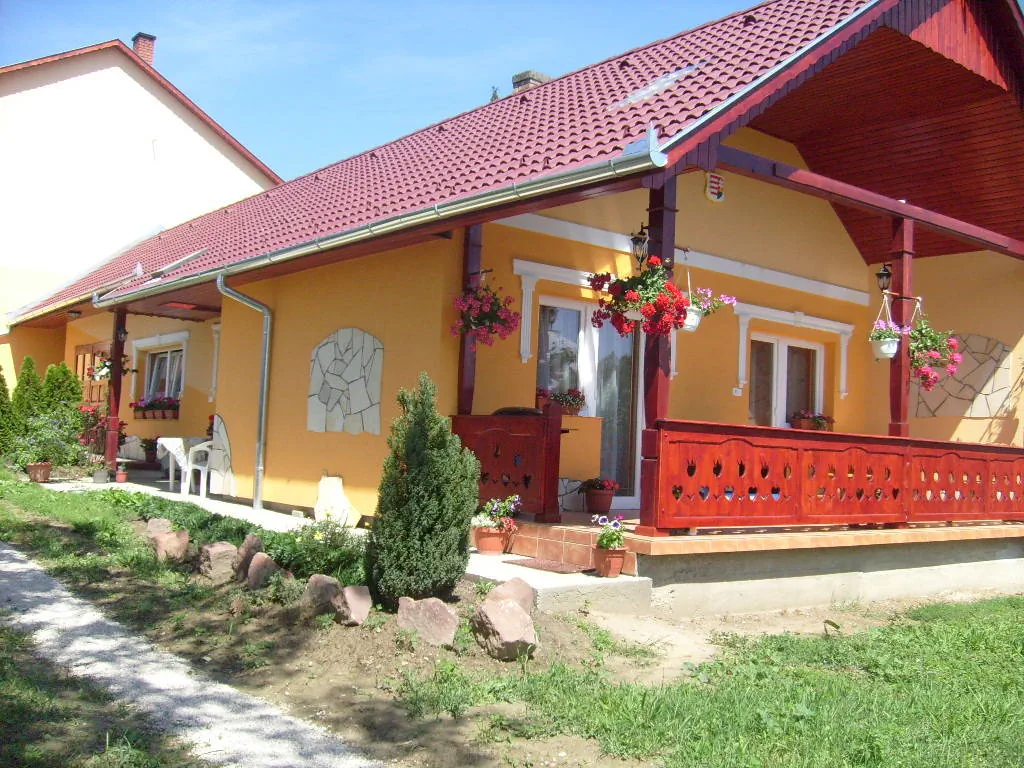 Andrea Apartman Kehidakustány - foto 1
