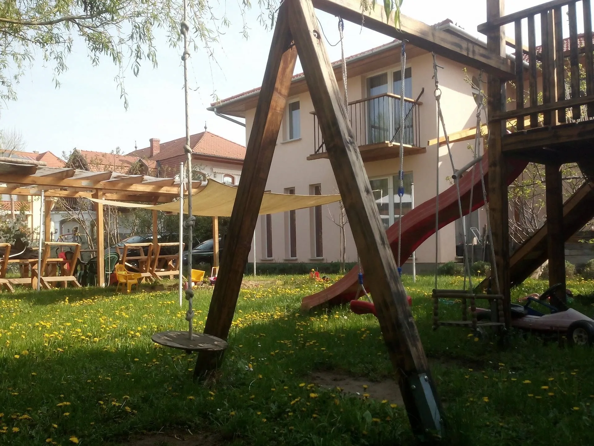 Keresztes Apartmanház Balatonlelle – Balatonlelle, Ungaria