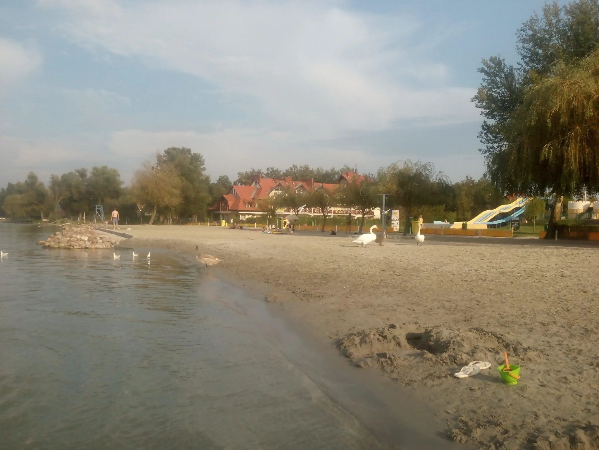 Keresztes Apartmanház Balatonlelle – Balatonlelle, Ungaria