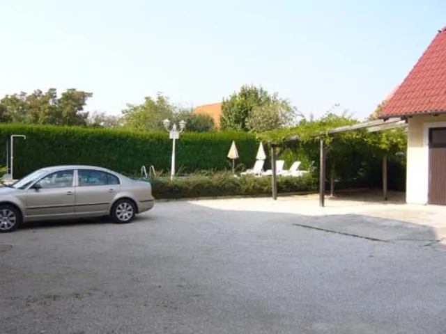 Vili Apartmanház Keszthely – Keszthely, Maďarsko