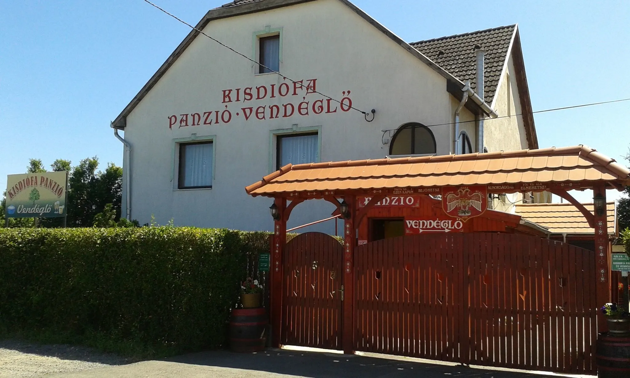 Kisdiófa Panzió és Vendéglő Vajdácska – Vajdácska, Ungaria