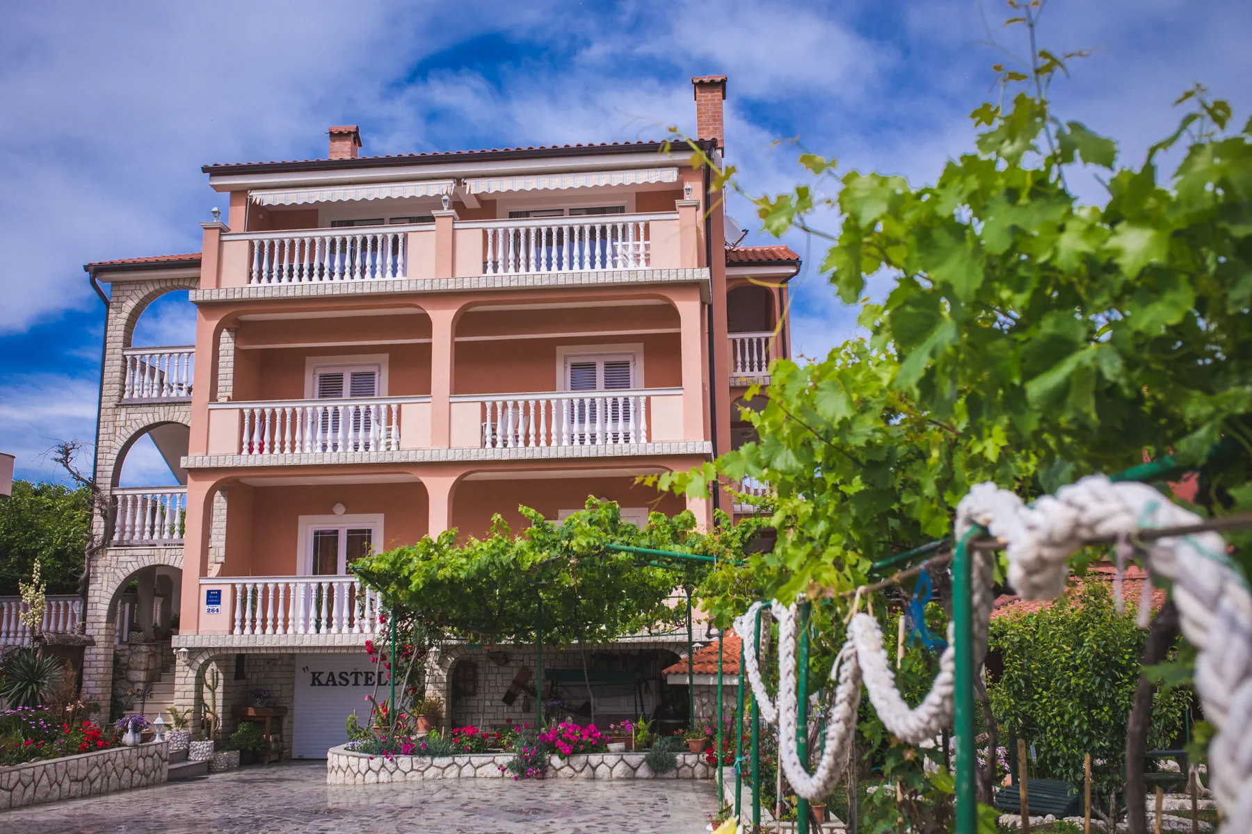  Apartments Kastell Lopar – Lopar, Chorvatsko