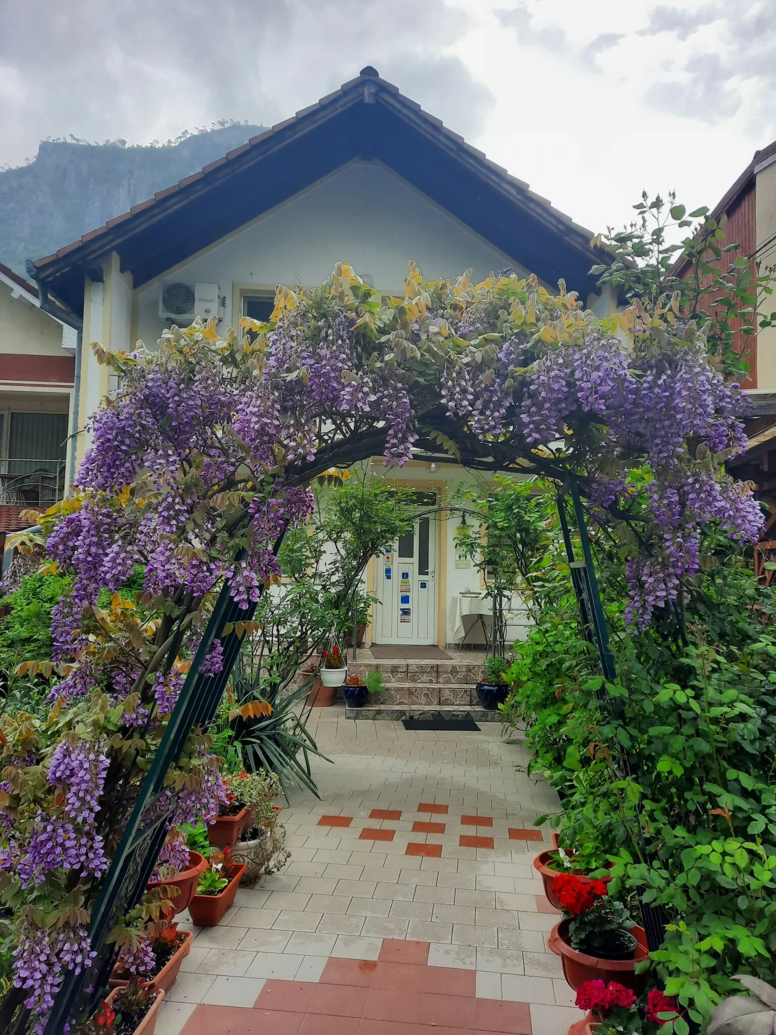 Pensiunea Eden Băile Herculane – Băile Herculane, România
