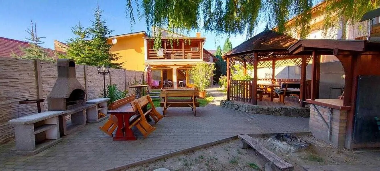 Penzion Korzo Štúrovo – Štúrovo, Slovensko