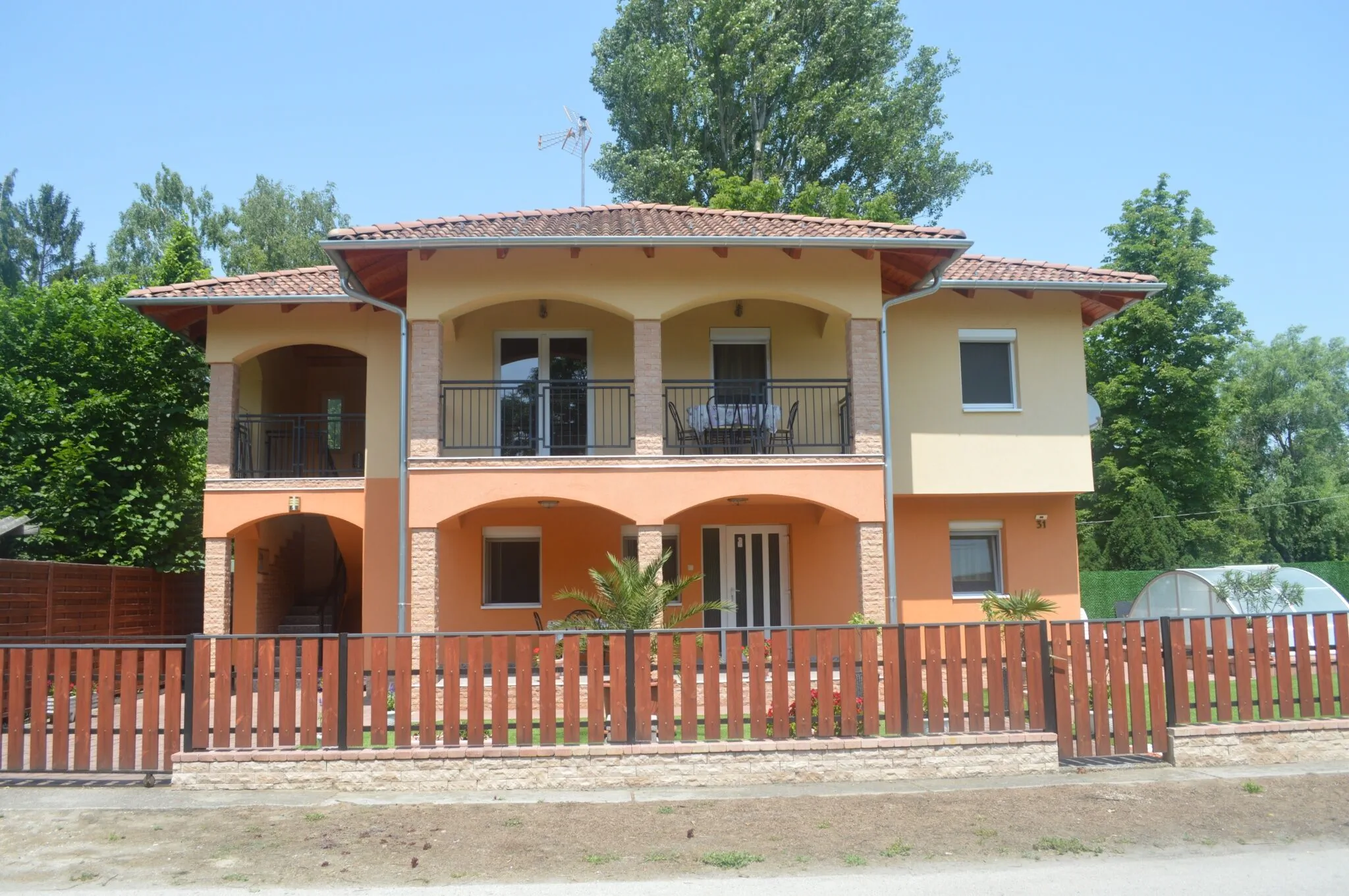 Granada Medencés Apartmanház Szántód – Szántód, Węgry