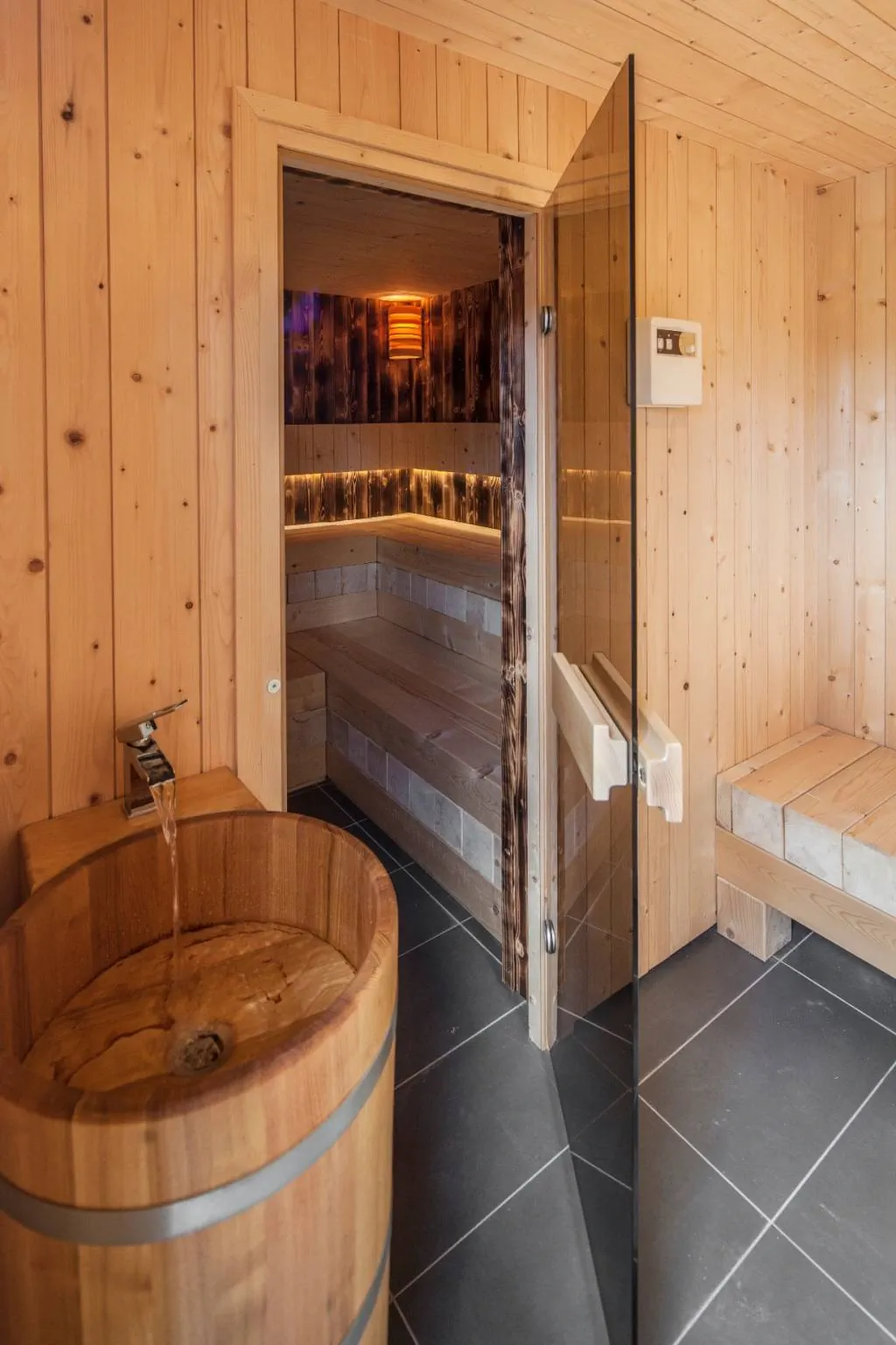 Butik Design Rooms Abádszalók – Abádszalók, Maďarsko
