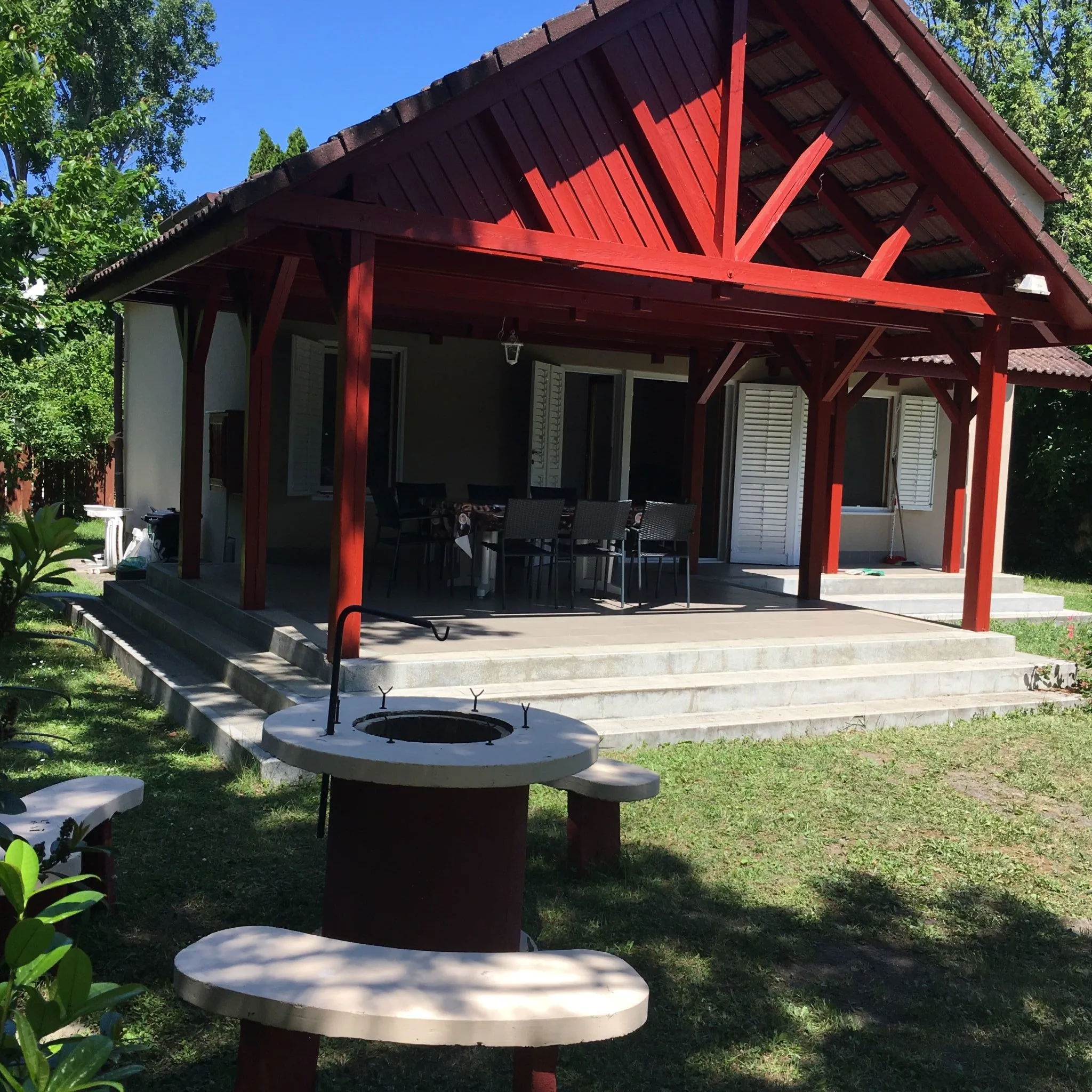 Tieff Apartmanház Balatonszárszó – Balatonszárszó, Ungaria