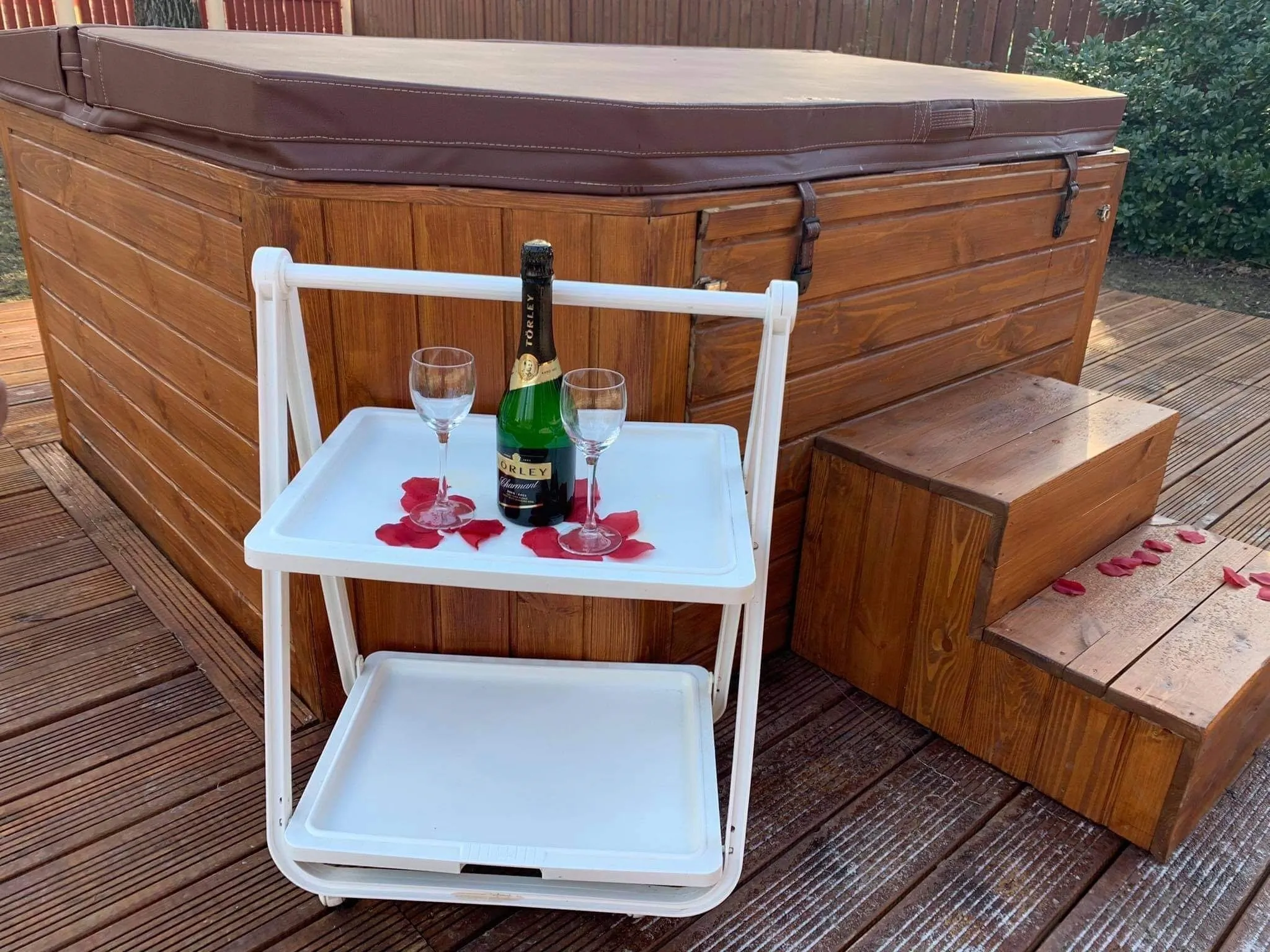 Tieff Apartmanház Balatonszárszó – Balatonszárszó, Ungaria