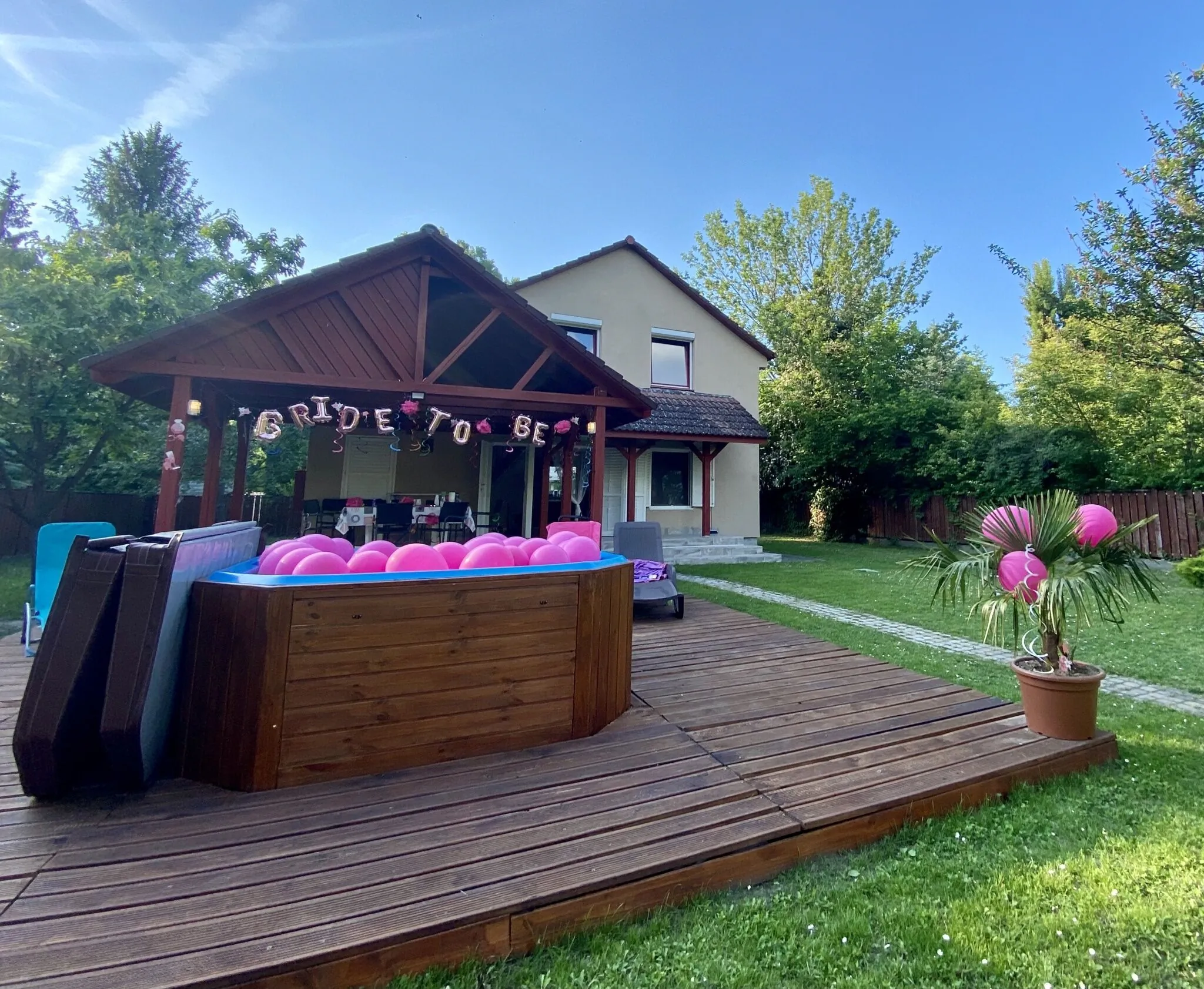 Tieff Apartmanház Balatonszárszó – Balatonszárszó, Ungaria