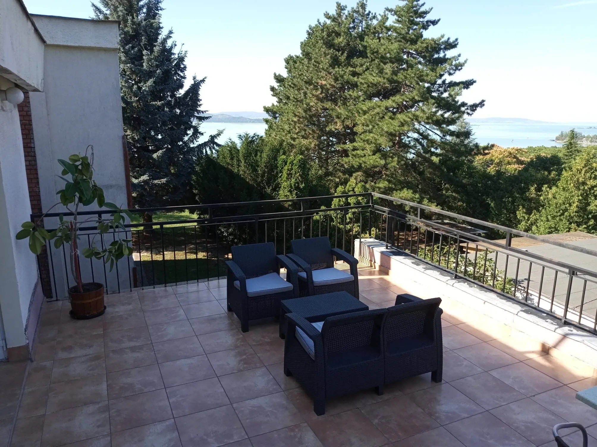 Pergola Panzió*** Balatonföldvár – Balatonföldvár, Ungaria