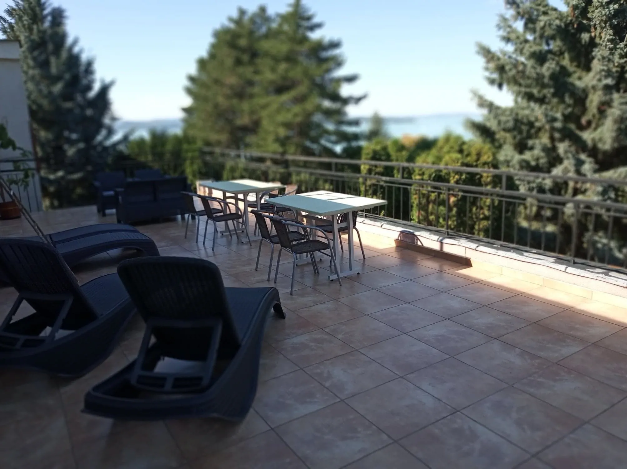 Pergola Panzió*** Balatonföldvár – Balatonföldvár, Ungaria