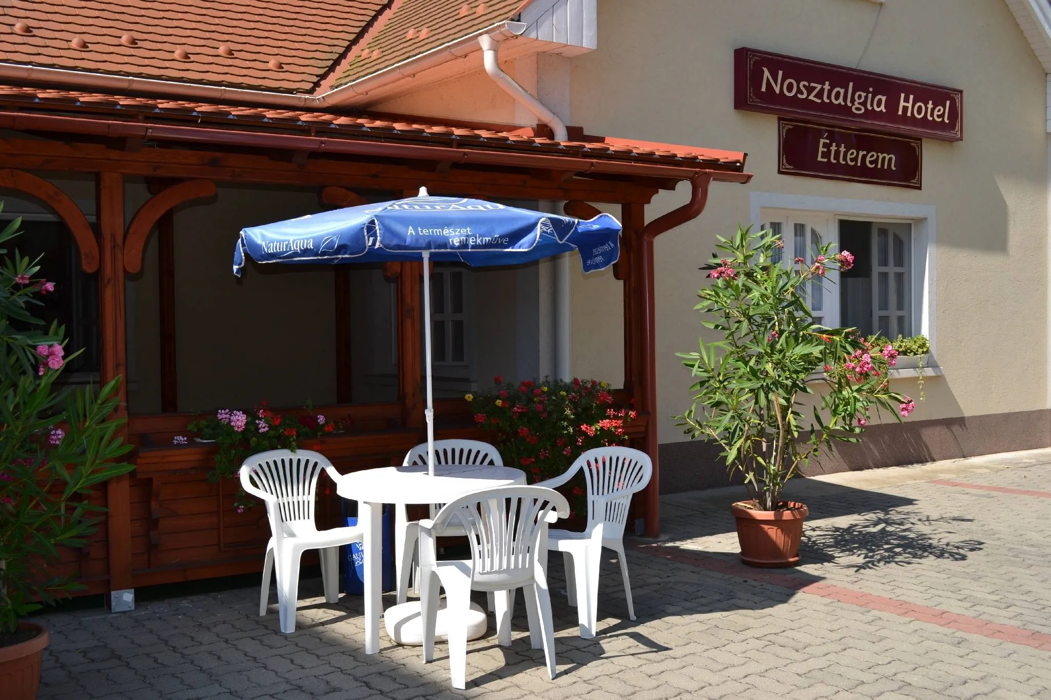 Nosztalgia Hotel Balatonszárszó – Balatonszárszó, Ungaria