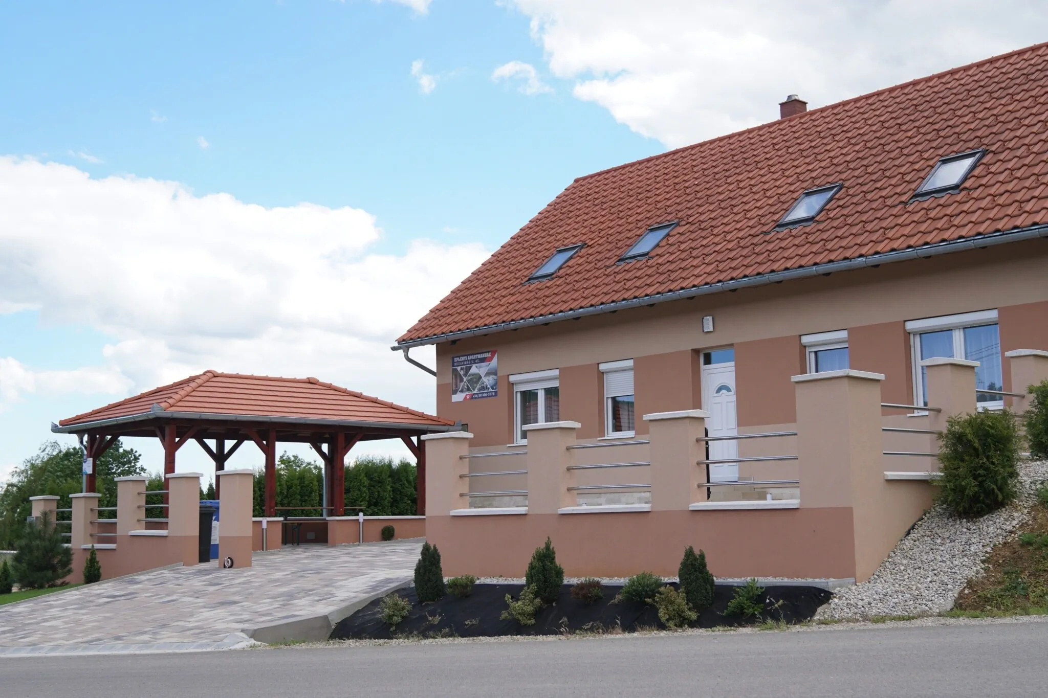 Eplényi Apartmanház Eplény – Eplény, Ungaria