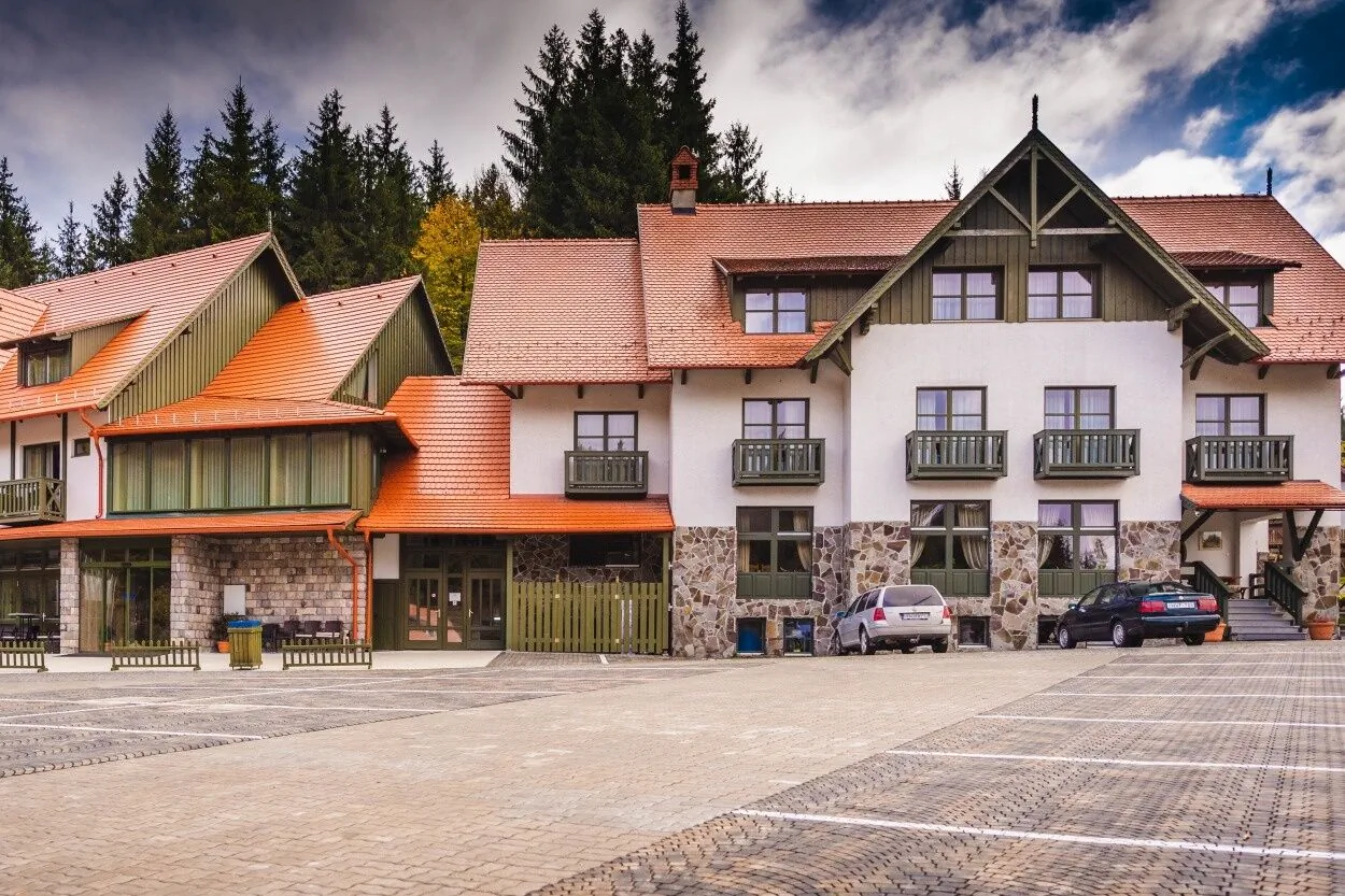 Resort Lobogó Băile Homorod – Băile Homorod, România