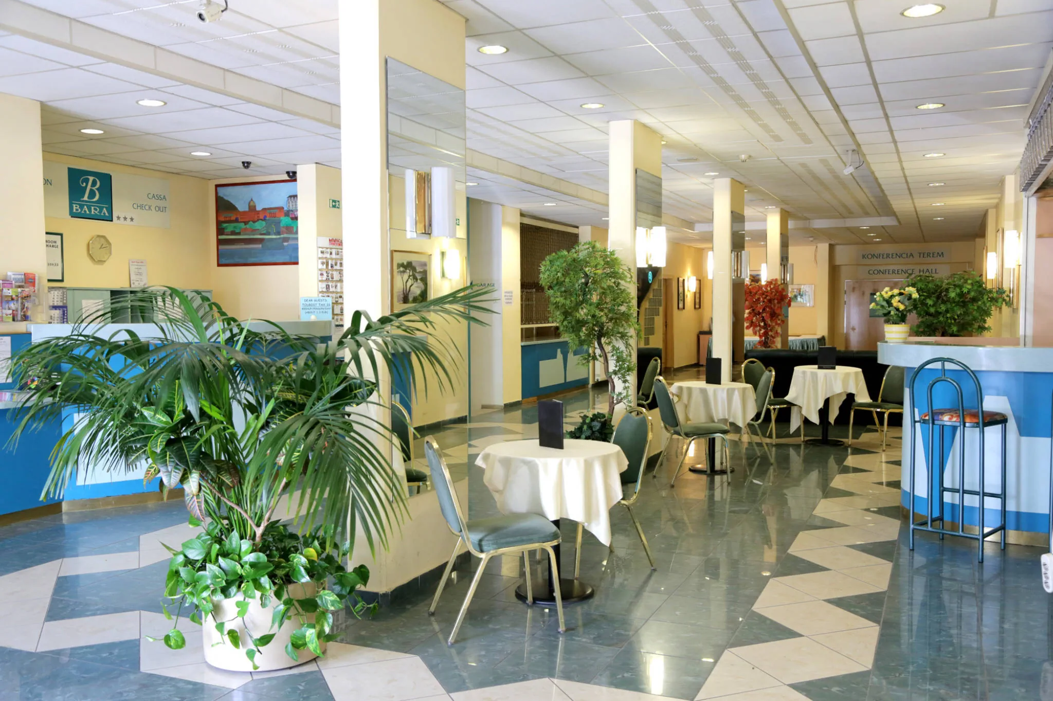 Hotel Bara Budapest – Budapesta, Ungaria