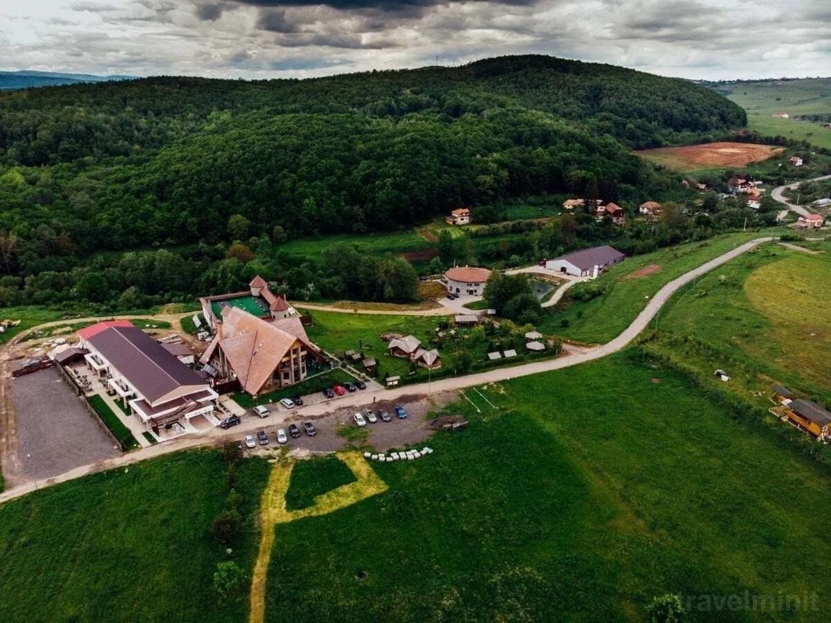 Complexul Domeniul Regilor Ciurila - foto 1
