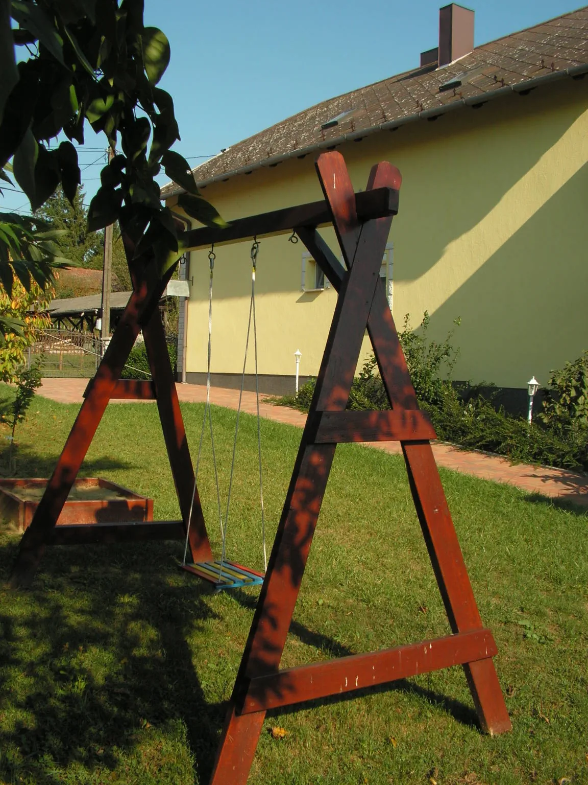 Napsugár Apartman Kistolmács - foto 1
