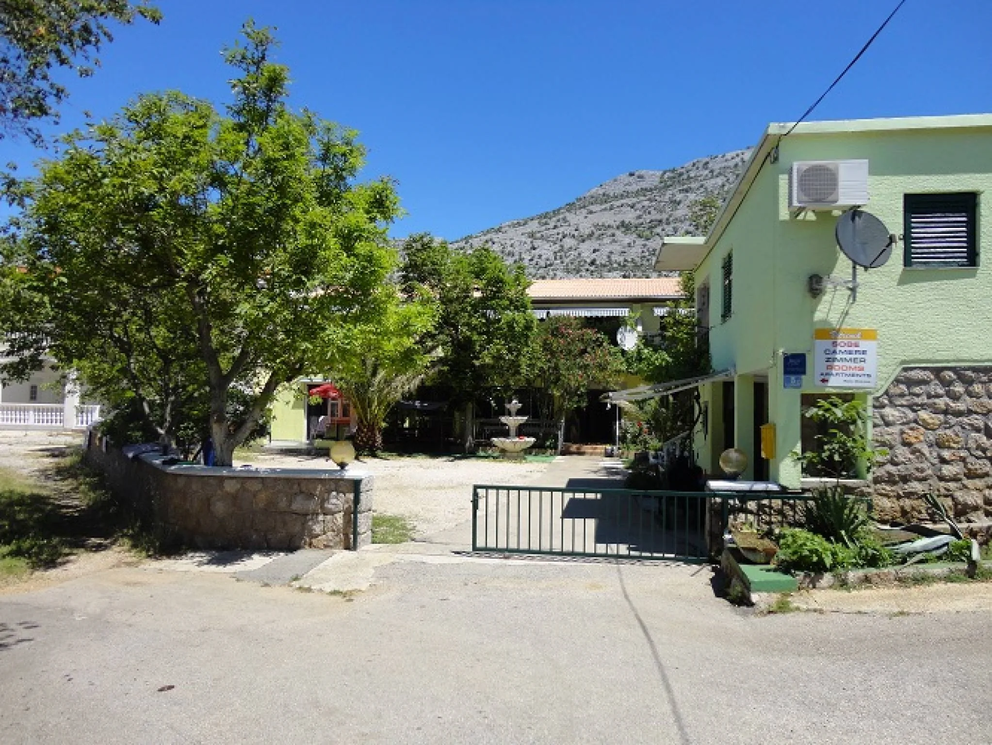 Apartmani Vitrenik Starigrad Paklenica - foto 1