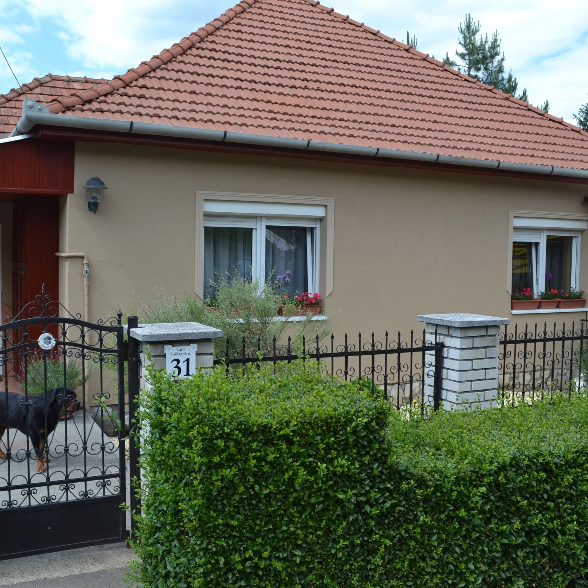 Darázskő Apartman Eger – Eger, Ungaria
