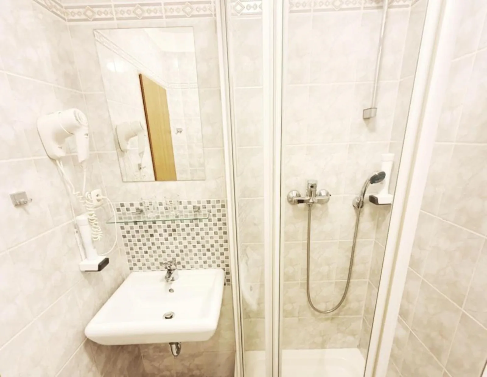 Hotel Relax Inn Praha – Praga, Czechy