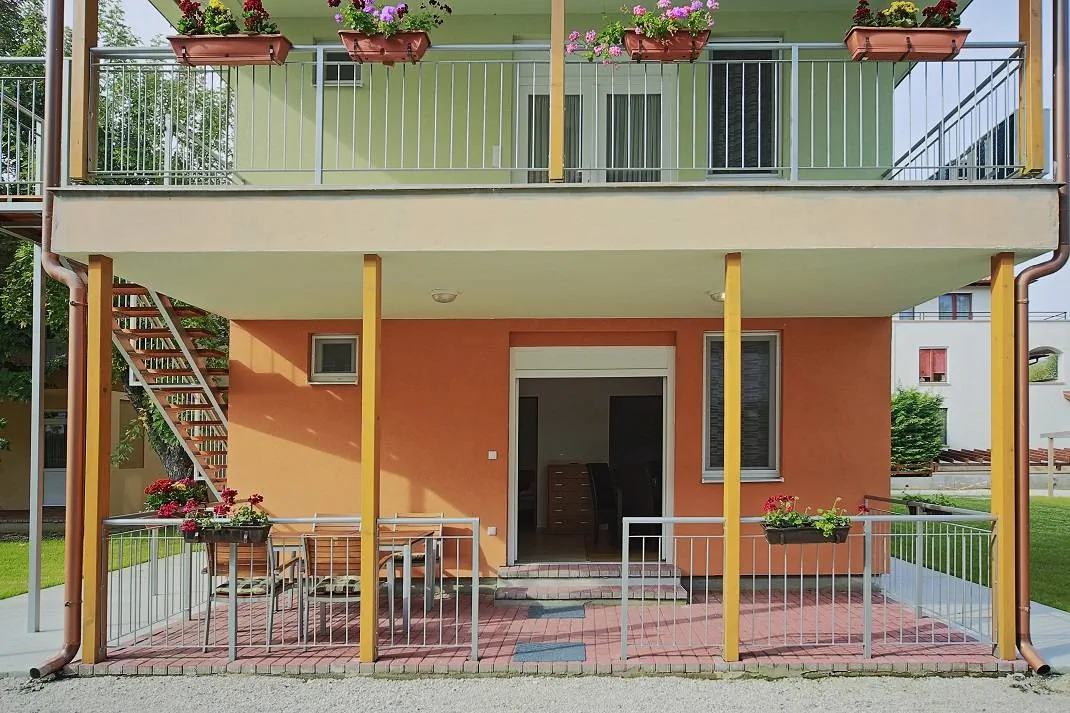 Lelle-Strand Apartman A Balatonlelle – Balatonlelle, Ungaria