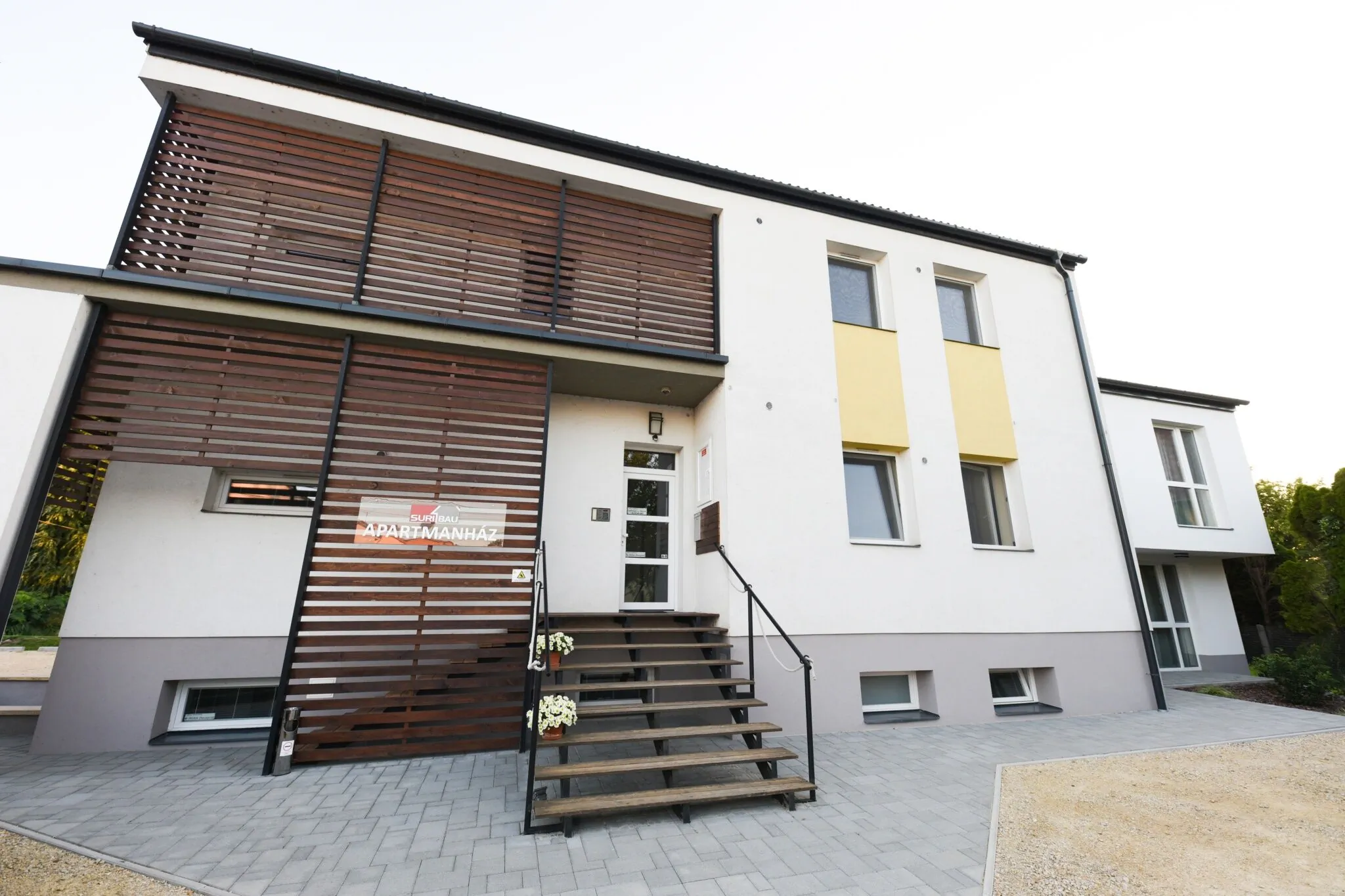 Suri Bau Apartman Mosonmagyaróvár - foto 2