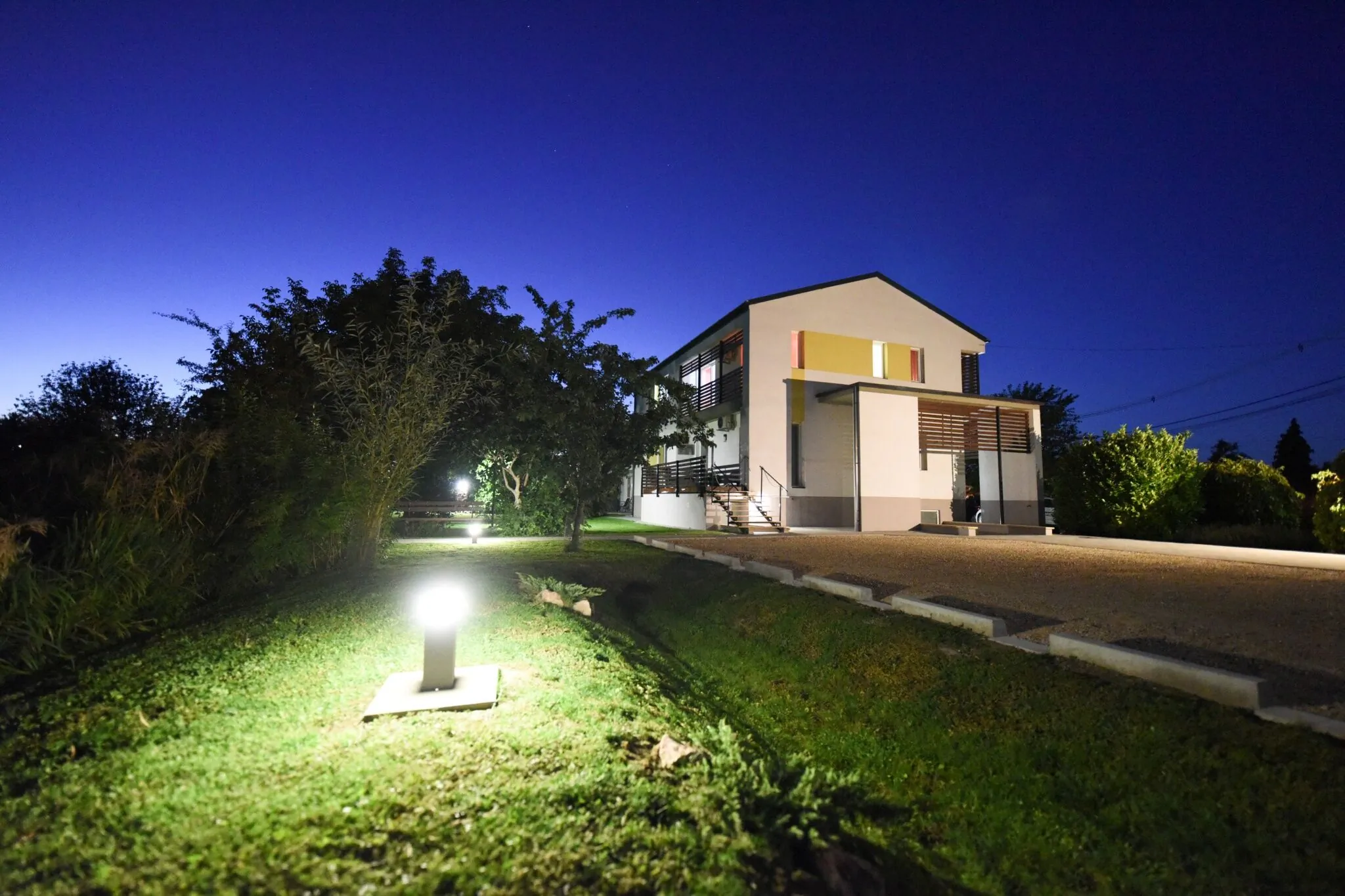 Suri Bau Apartman Mosonmagyaróvár - foto 1
