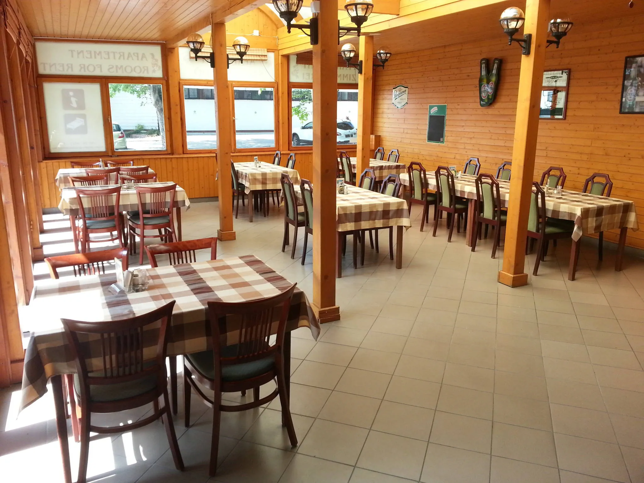 Ádám Apartmanház Siófok – Siófok, Ungaria