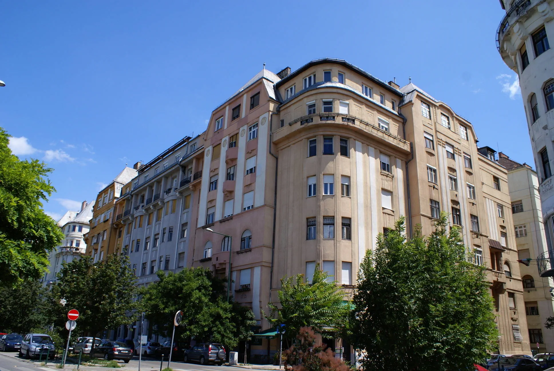 Green Door Family Apartment Budapest – Budapesta, Ungaria