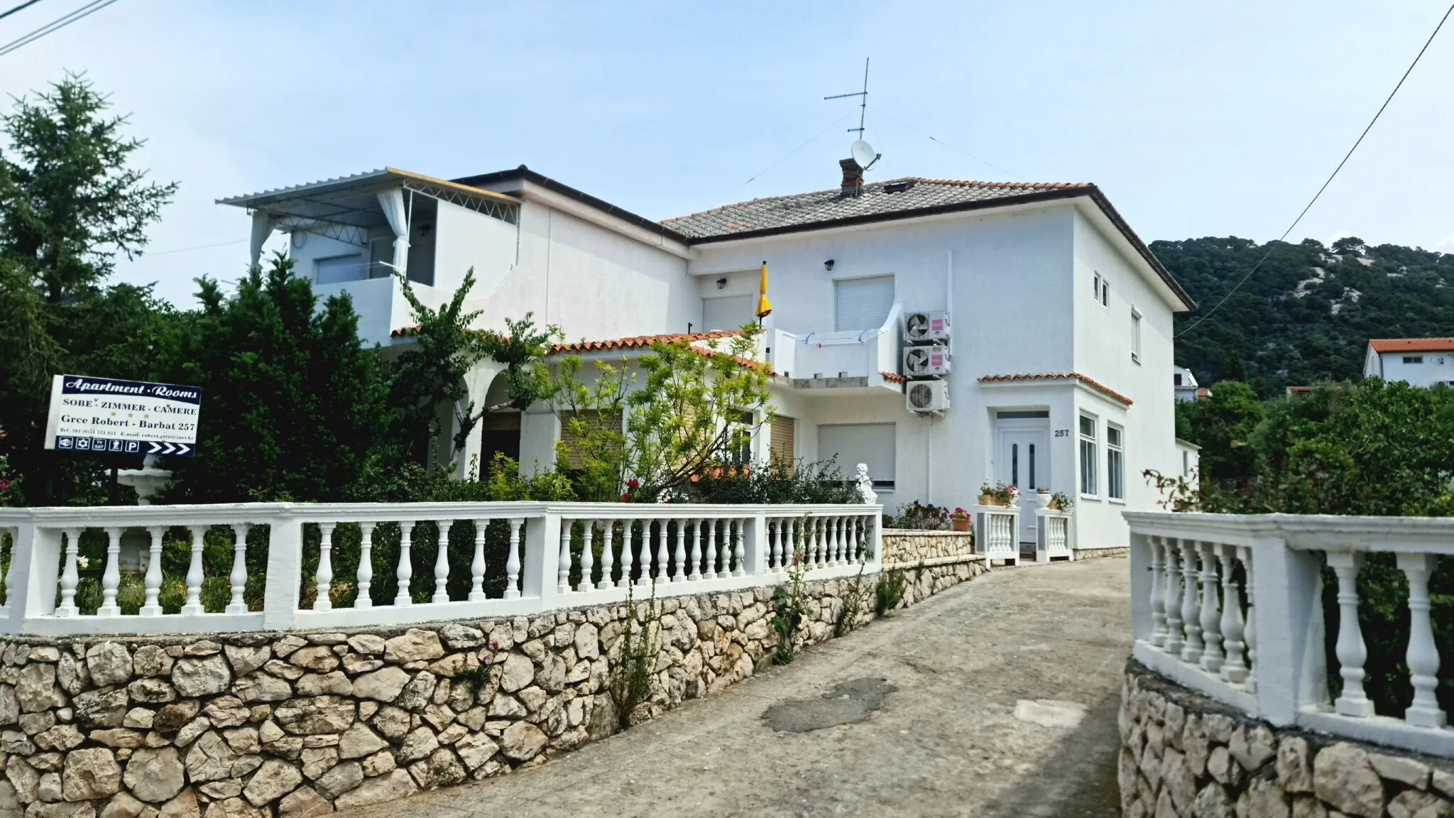 Vila Rab - foto 1