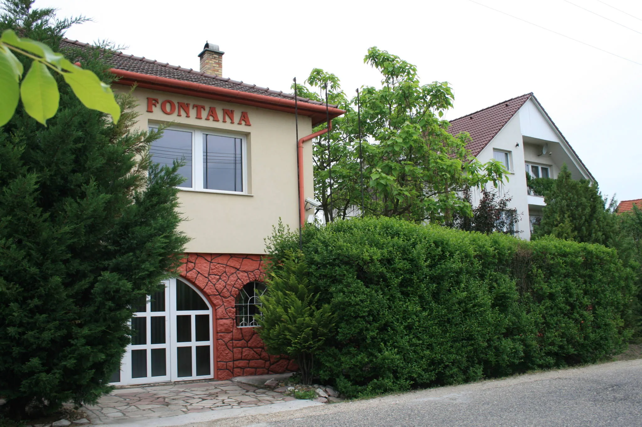 Fontana Vendégház Tát – Tát, Ungaria