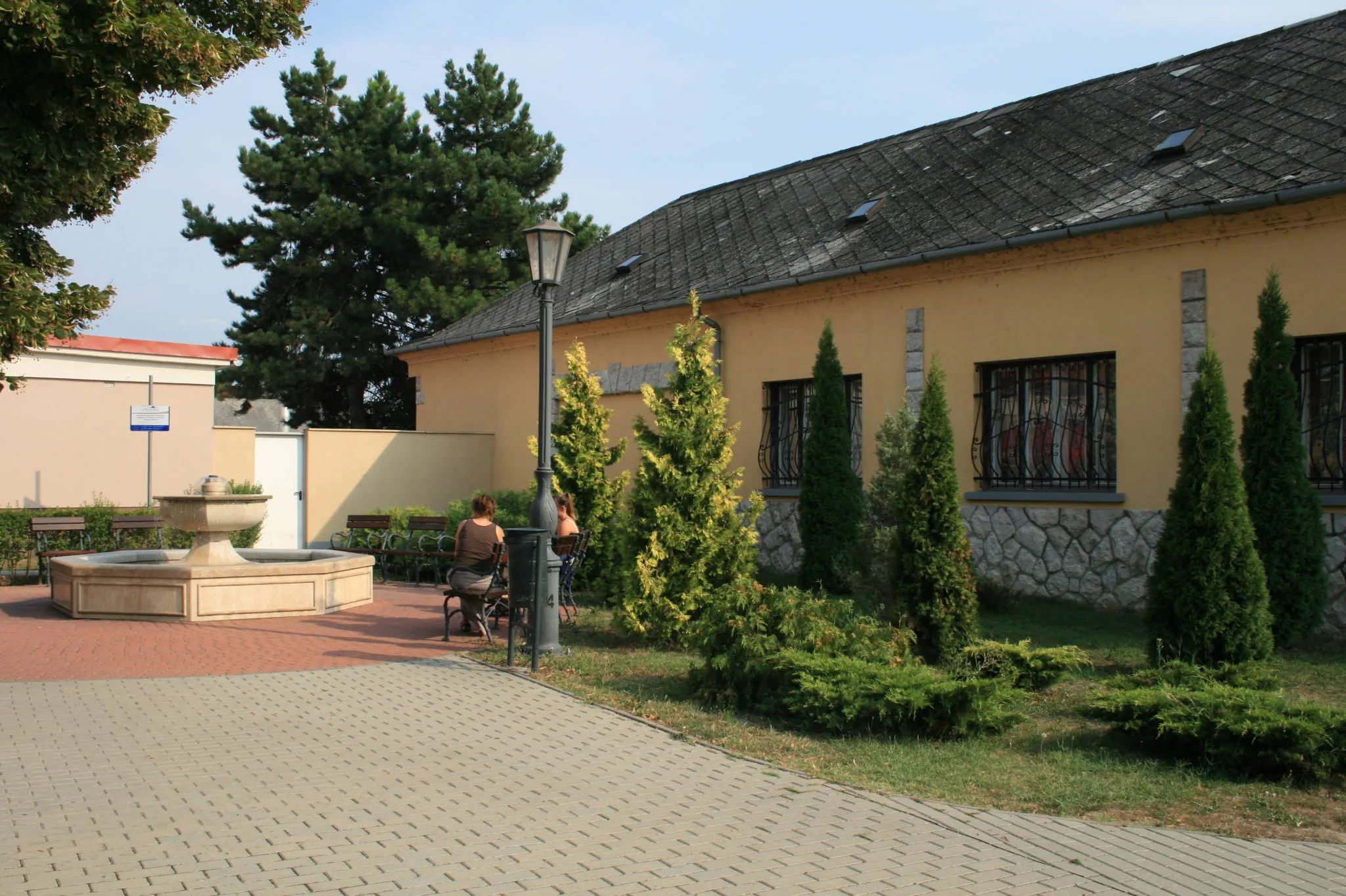 Fontana Vendégház Tát – Tát, Ungaria