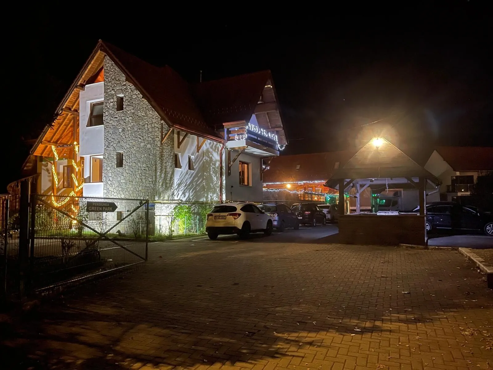 Pensiunea Green Park Brașov - foto 4