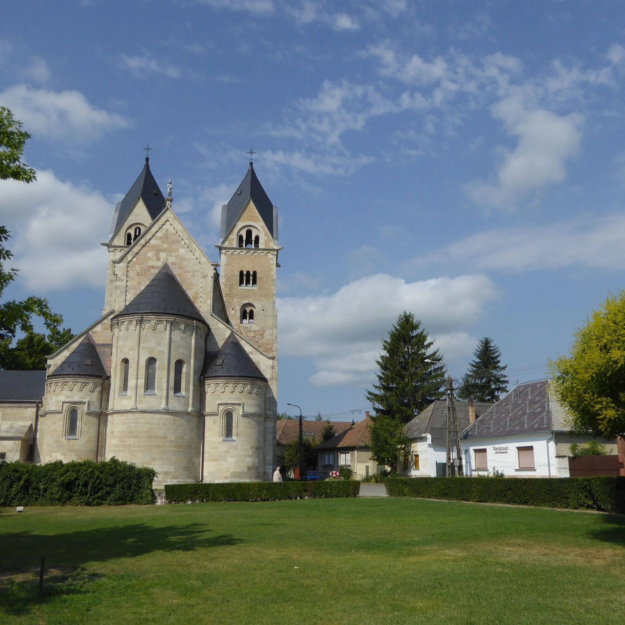 Vendégház a Két Toronyhoz Lébény – Lébény, Ungaria
