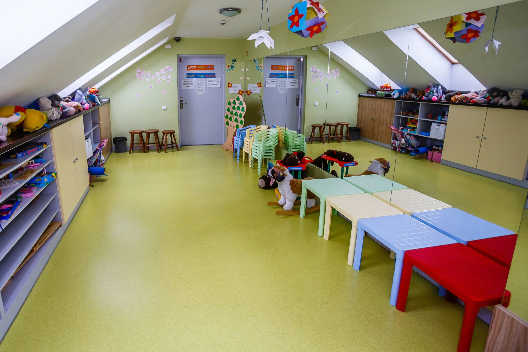 Hostel Elemels Planet Ustroń – Ustroń, Polska