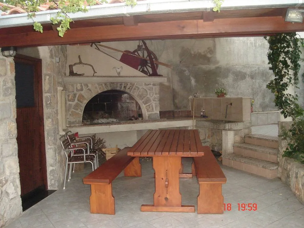 Apartman Info Krk – Krk, Croația