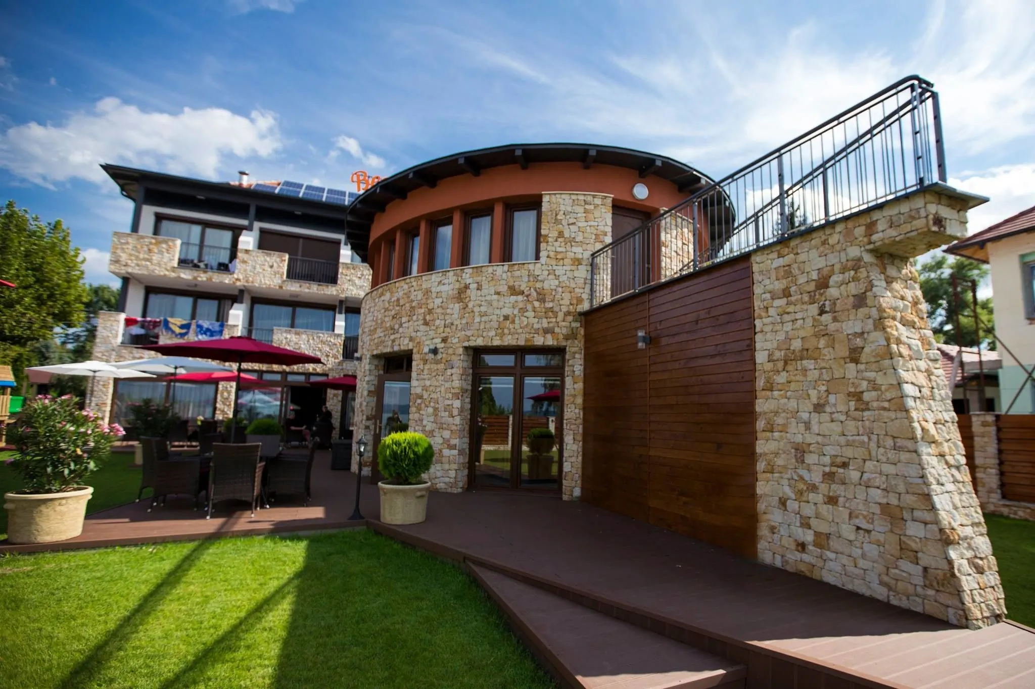 Pole Position Beach Hotel Balatonszárszó – Balatonszárszó, Ungaria