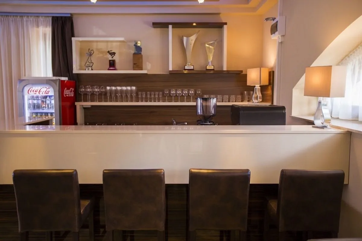 Pole Position Beach Hotel Balatonszárszó – Balatonszárszó, Ungaria