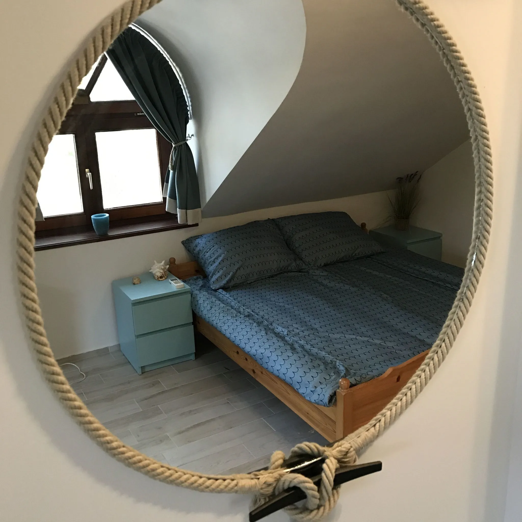 Színes Panoráma Apartman Balatonlelle – Balatonlelle, Ungaria